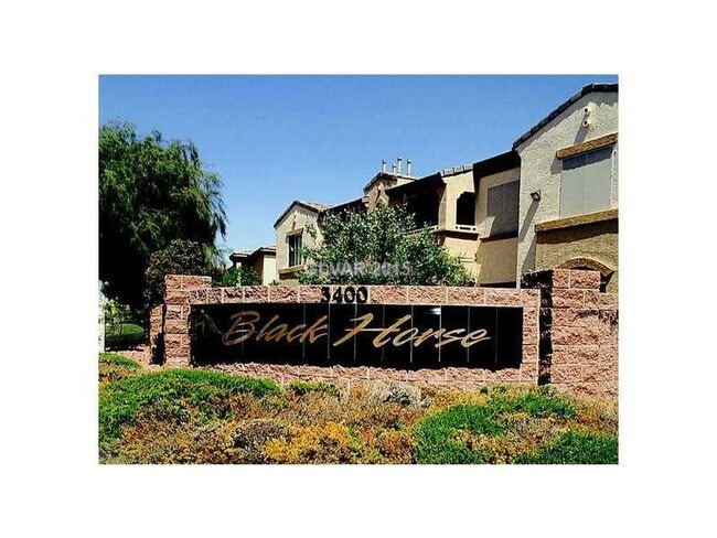 Building Photo - 3400 Cabana Dr Unit 2037