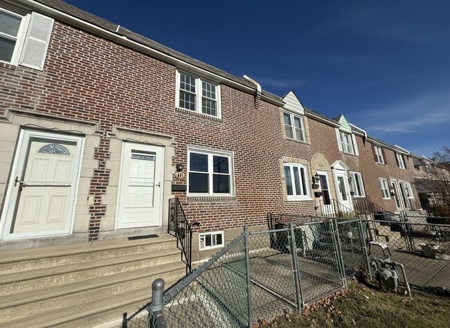 Photo - 119 W Madison Ave