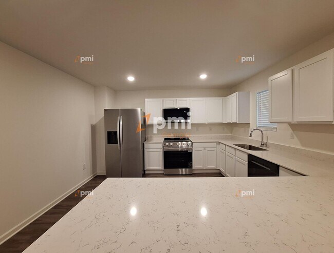 Photo - 516 Liberty Hall Dr