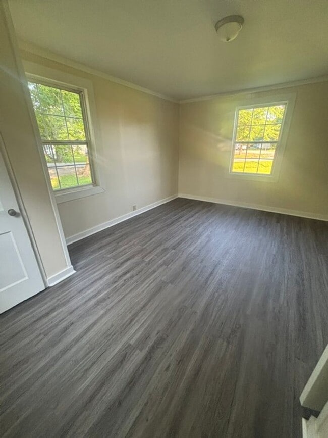 Photo - 115 Miller Blvd