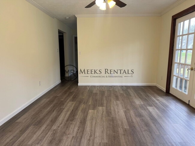 Photo - 109 Botley Ln Unit 6