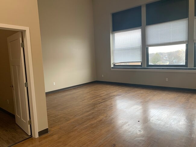 Photo - Washington Senior Apartments