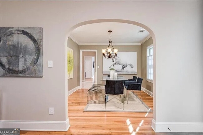 Photo - 311 Delmont Dr NE