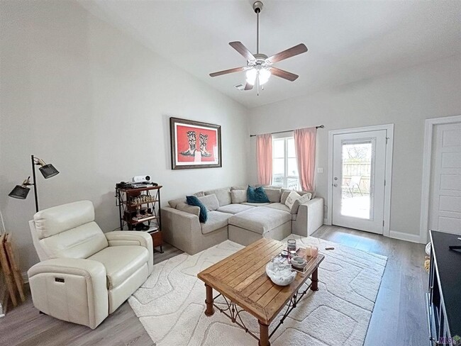 Photo - 2 Bedroom Townhome Near LSU| Gated Community