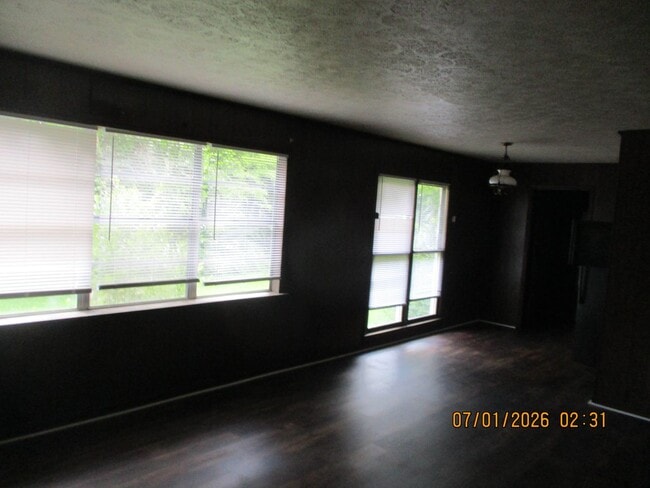 Photo - 1704 W Whitney Ave