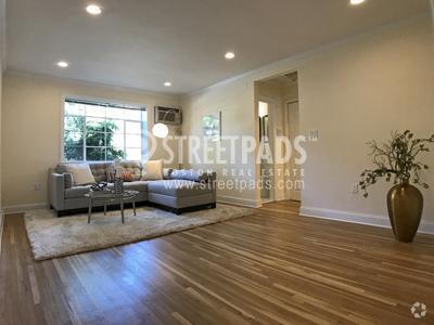 Building Photo - 2 bedroom in Brookline MA 02446 Rental