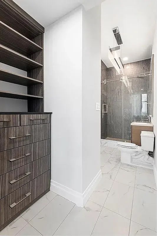 Photo - 250 Mercer St