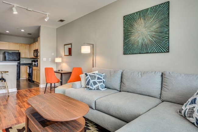 Photo - 411 W Washington St Unit SI ID1596276P