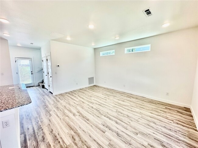 Photo - 930 Maryland Ave