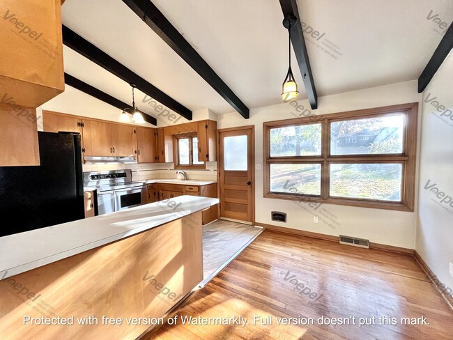 Photo - Charming 3 Bed, 1 Bath Home in Desirable Kansas City Northland Location