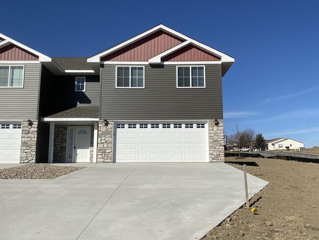 Building Photo - 668 4th Cir Dr SW