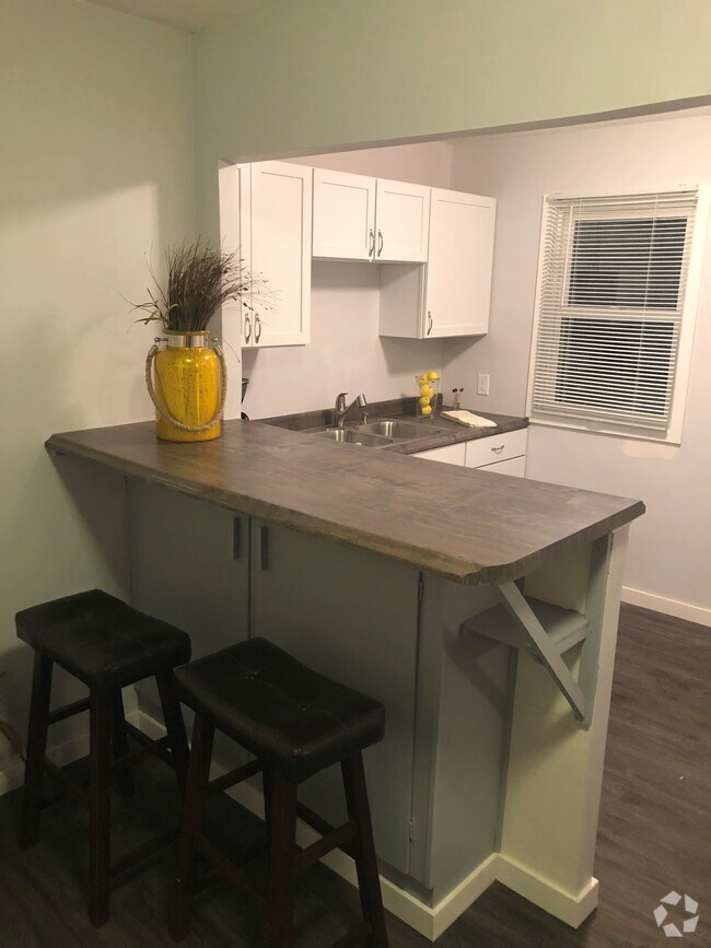 156 Sunny Side Rental House Rental in Jamestown, ND