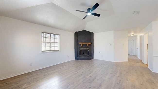 Photo - 4000 Tiffany Trail