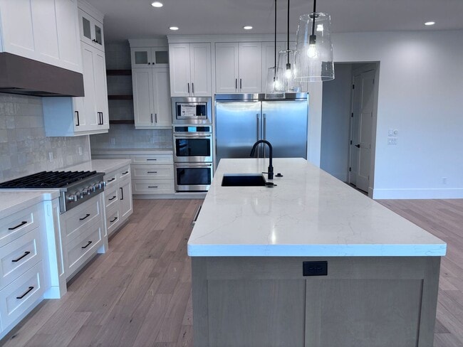 Photo - Brand New 6 Bed 4 Bath Rental Near Sand Hollow!