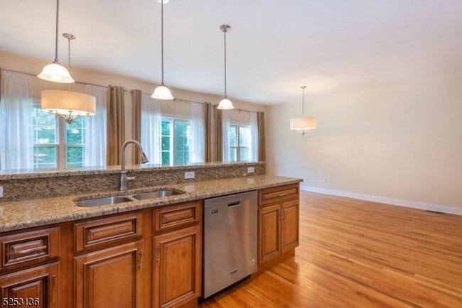Photo - 17 Halina Ln