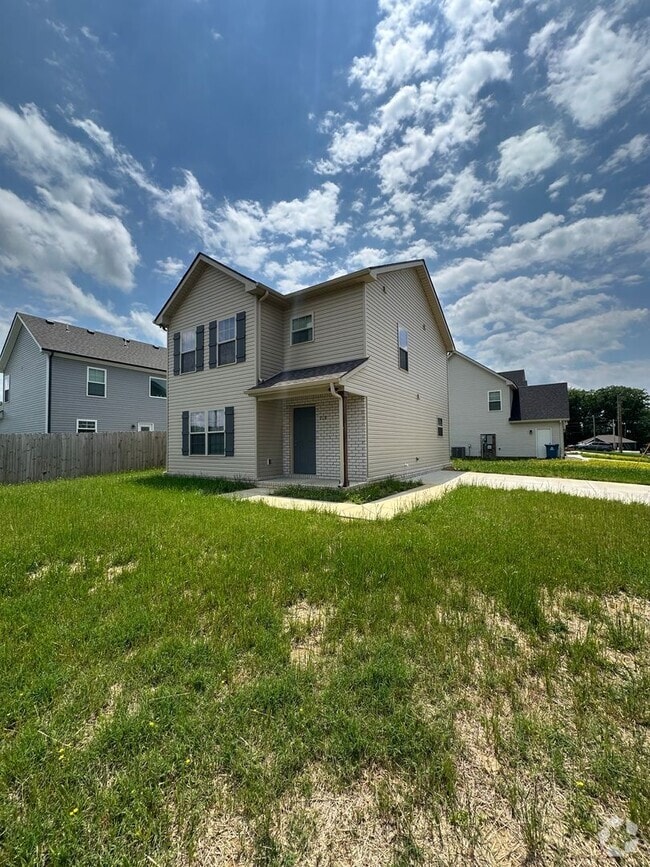 Building Photo - Brand New 3Bed 2Bath Manchester Home