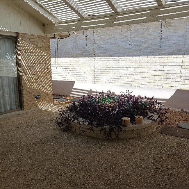 Photo - 5837 Northgap Dr