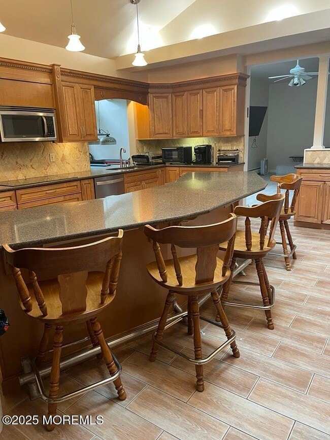 Photo - 470 Monmouth Pl