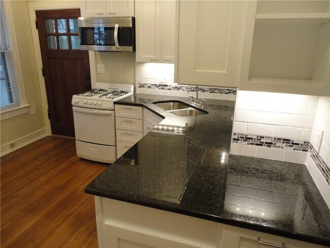 Photo - 311 Moore Blvd