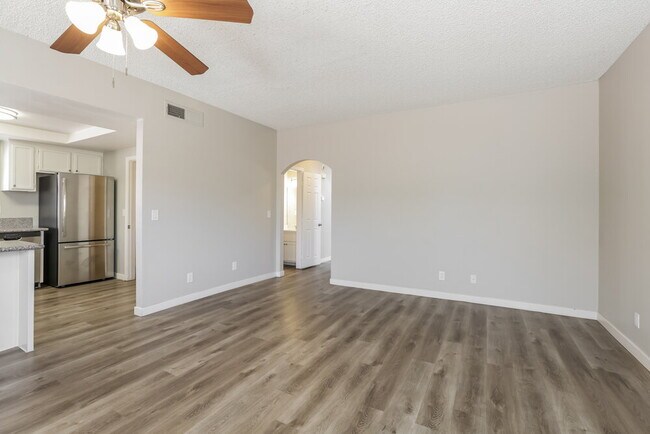 Photo - 7217 Chesterton Dr