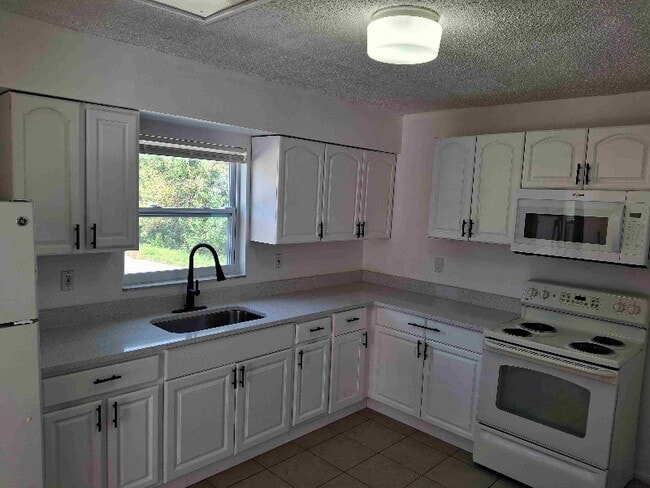 3790-3141 141st Pl N
