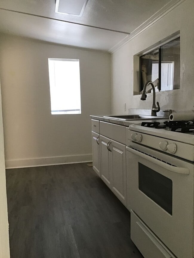 Photo - close to shopping