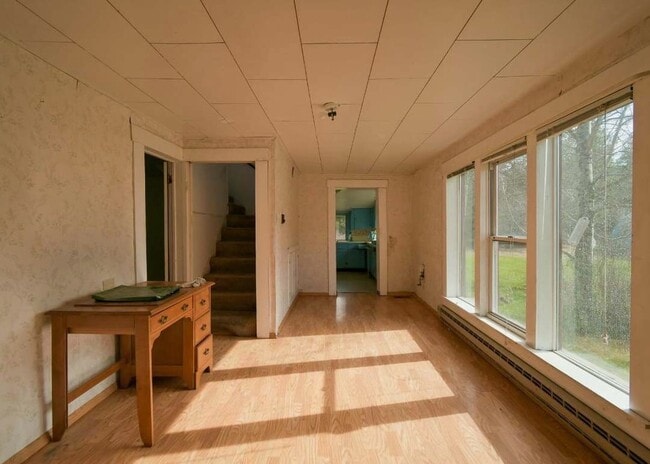 Photo - 64 White Pl