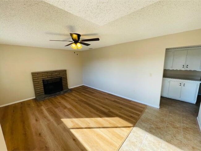 Photo - 678 Monterey Pl