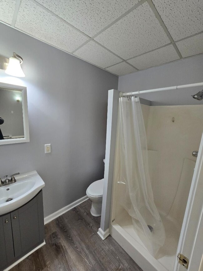 Photo - 518 Moen Ave