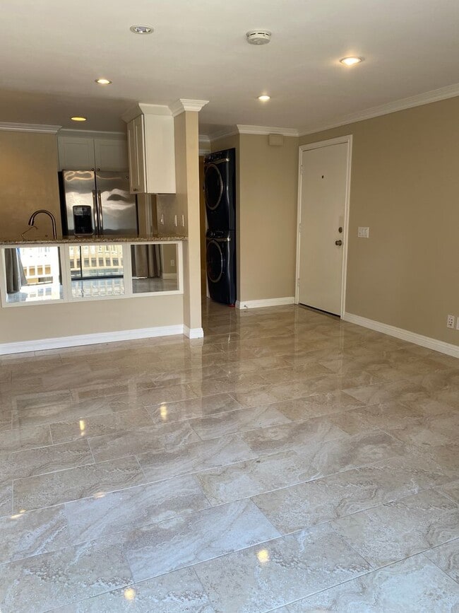 Photo - Attn Irvine! Remodeled Upper 2 bed, 2 bath condo