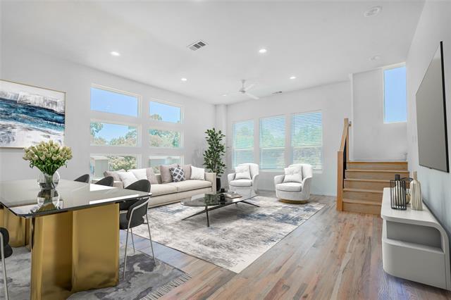 Photo - 5647 Live Oak St