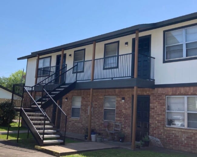 Photo - 1415 W Norris St Unit 50