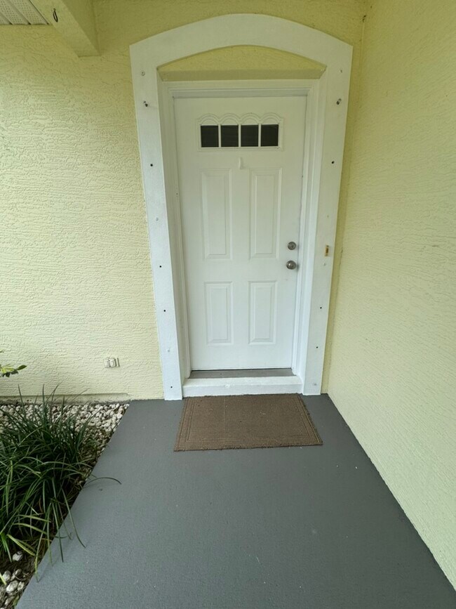 361 Del Monte Rd Townhome Townhome Rental in Sebastian FL