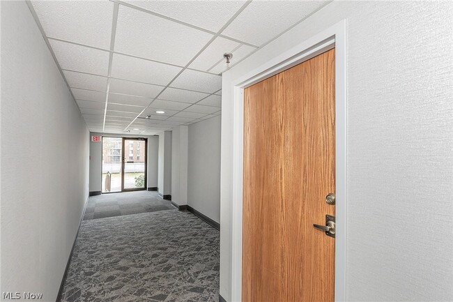 Photo - 26101 Village Ln Unidad 107