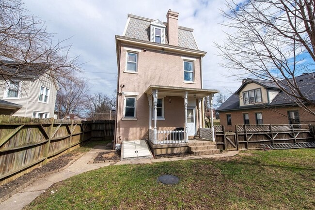 Photo - 1743 Compton Rd Unidad #3 COMPTON 1743