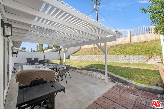 Photo - 19619 Ermine St