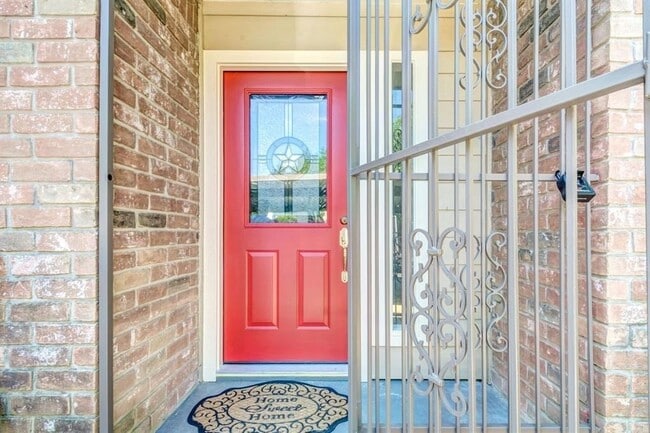 Building Photo - 5005 Georgi Ln Unit 139