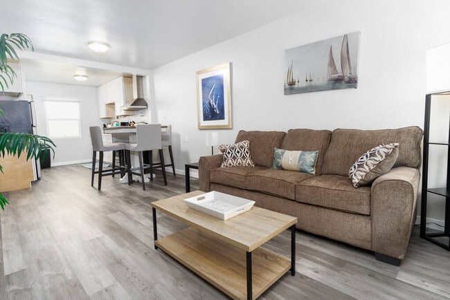 Building Photo - 3124 Cañon St Rental