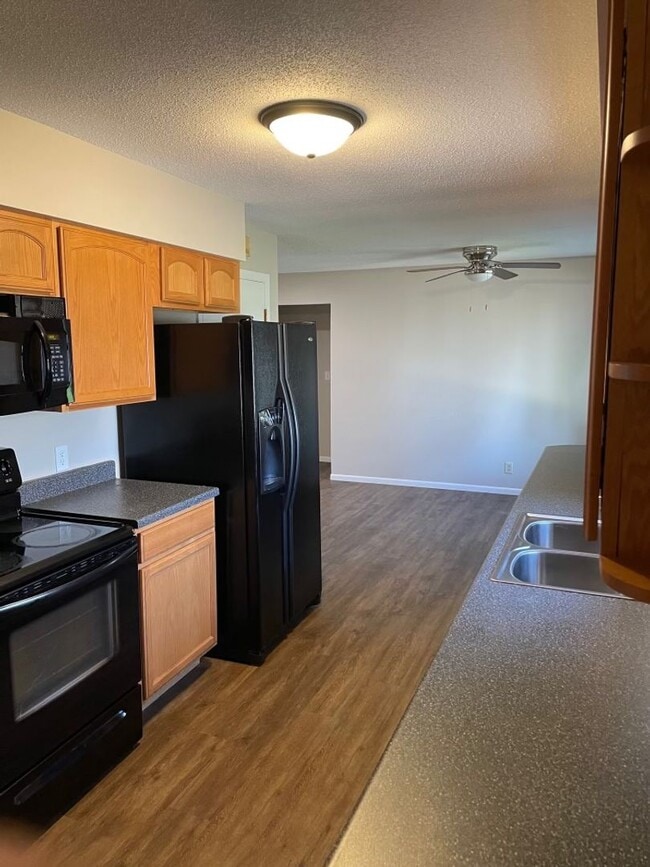 Photo - 16 N 4th St Unit 1 South