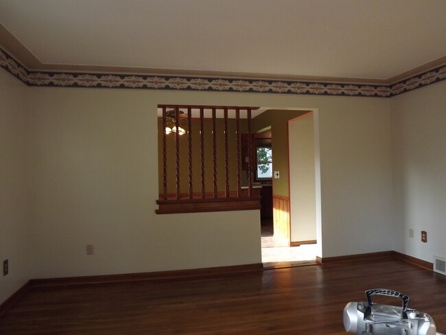 Photo - 1544 32nd St SW