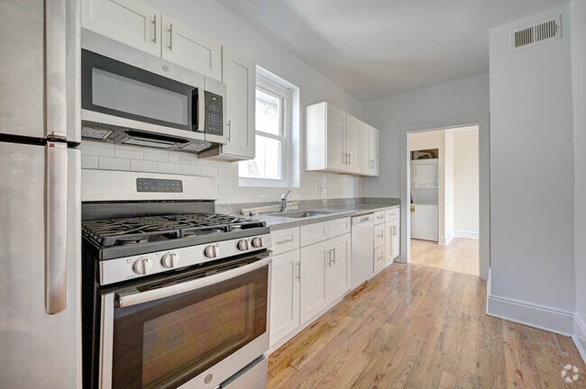 Building Photo - 3535 W Fullerton Ave Unit 3 Rental