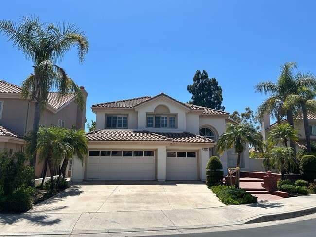Building Photo - 8132 E Hillsdale Dr
