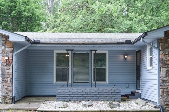 Photo - West Gate Area Home | Home | Unfurnished