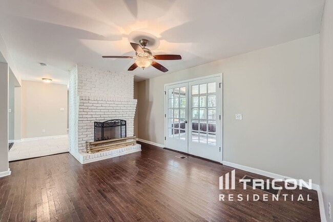 Photo - 1695 Virginia Cir