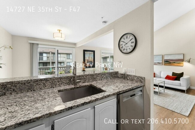 Photo - 14727 NE 35th St