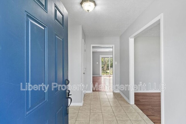 Photo - 5406 Leesburg Ct