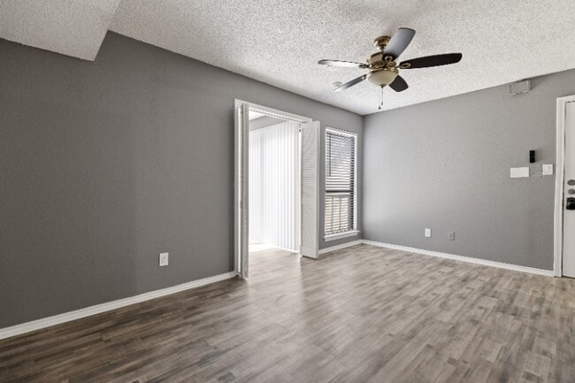 2300 Balsam Dr Unidad G307