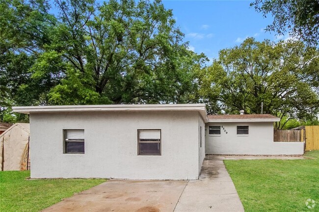 Building Photo - 5509 Lejeune Dr Rental