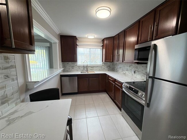 Photo - 3551 W 14 Mile Rd Unit 3