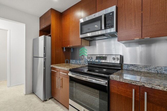 Photo - 2 BED & 1.75 BATH FOR RENT